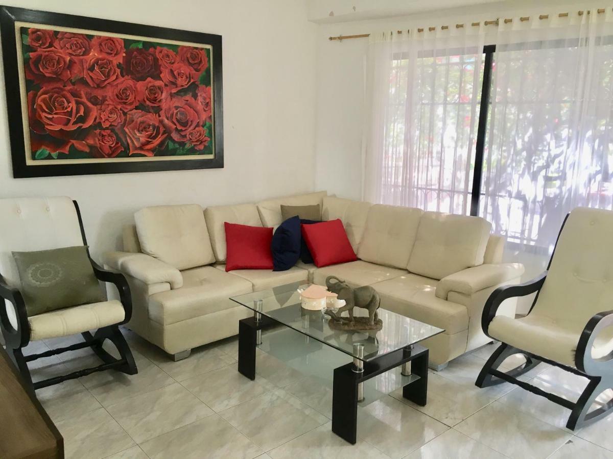 Alojamiento Arte Y Salud Bed & Breakfast Cartagena Eksteriør bilde